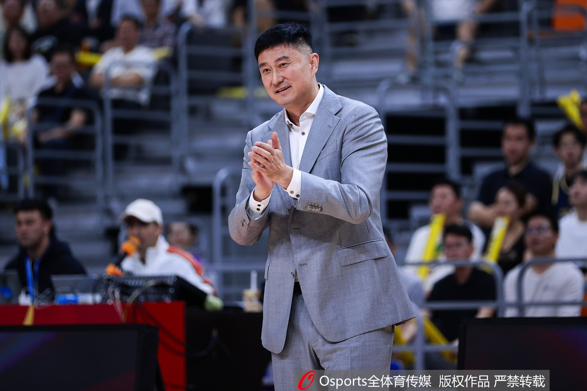 欧宝体育官方入口-杜锋：北京招兵买马引进了很多优秀的球员 拿下比赛非常不容易